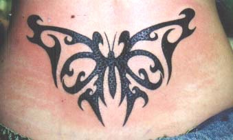 漂亮的黑色部落蝴蝶纹身图案