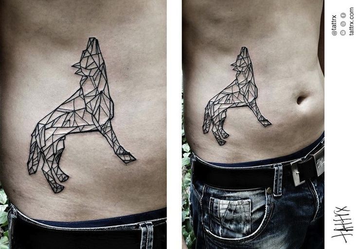 侧肋黑色线条几何组合狼纹身图案