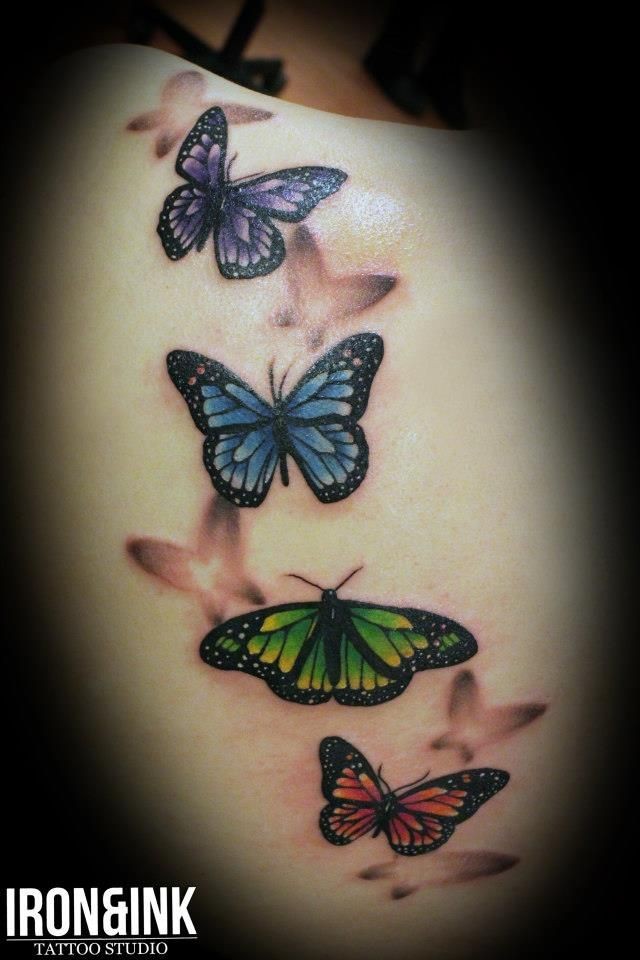 写实的多只蝴蝶纹身图案