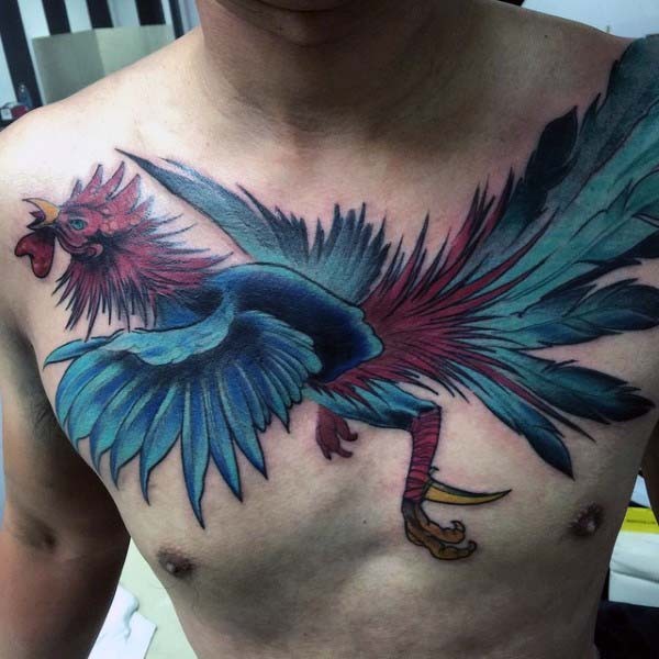 胸部彩色的公鸡纹身图案