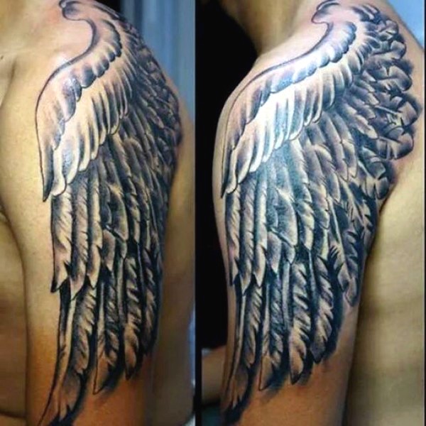 肩部和大臂幻想风格黑灰翅膀纹身图案