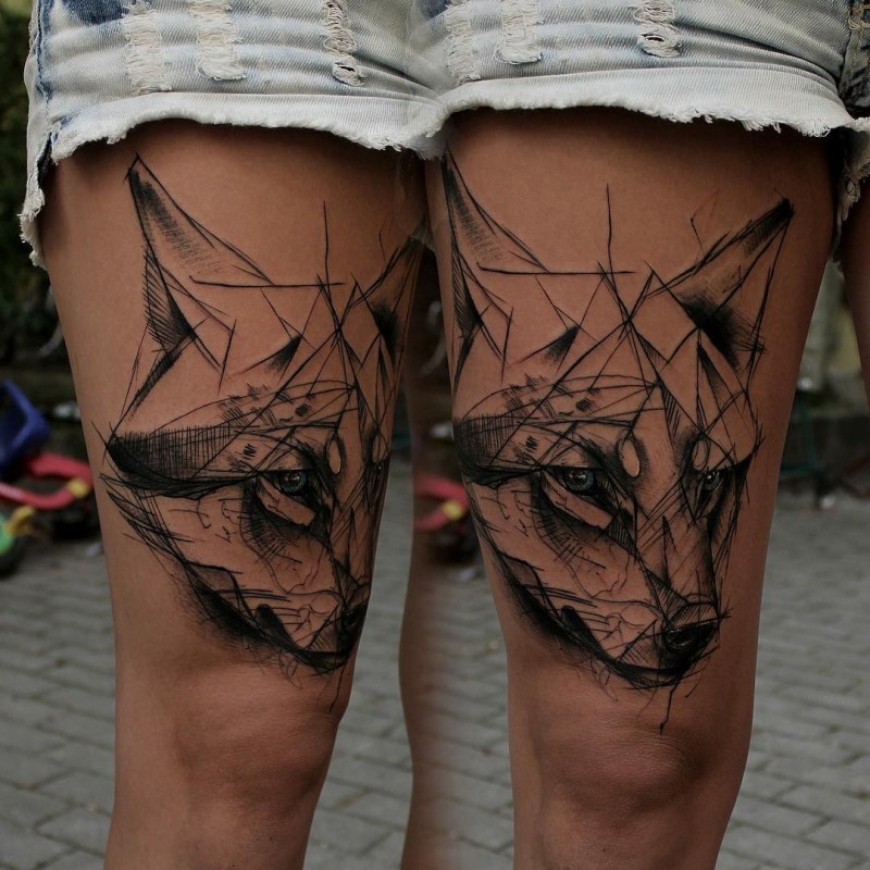 大腿素描风格黑色狐狸头纹身图案