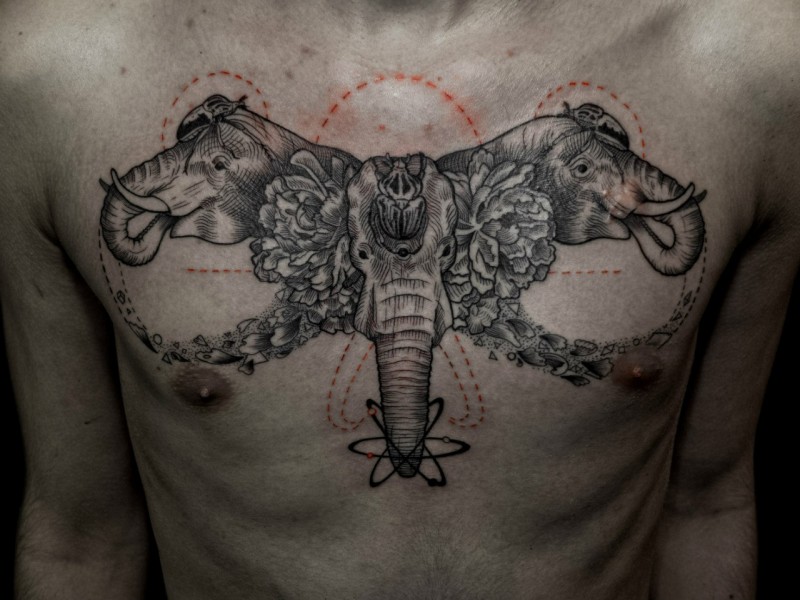 胸部雕刻风格三头大象纹身图案