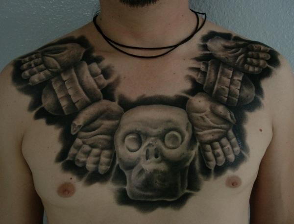 胸部黑灰风格古代雕像手纹身图案