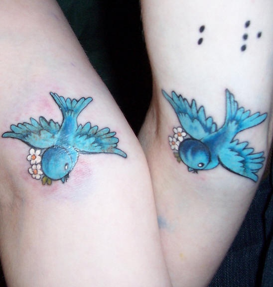 蓝色的麻雀闺蜜纹身图案