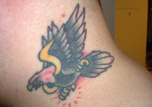 黑色老鹰经典纹身图案