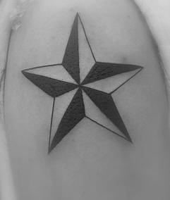 黑白五角星纹身图案