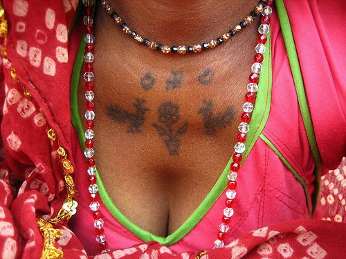 印度人胸部图腾纹身图案