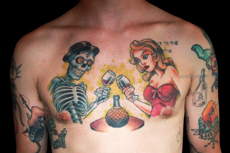 胸部彩色卡通美女与骨架夫妇纹身图案