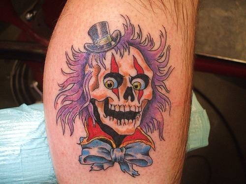 彩色骷髅小丑和帽子纹身图案