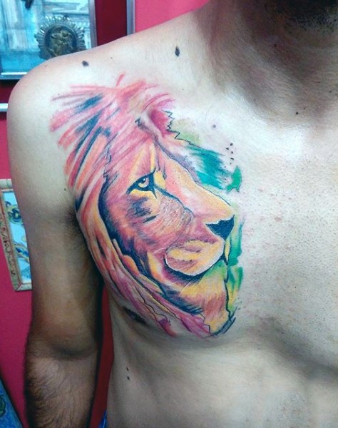 胸部好看的水彩狮子头纹身图案