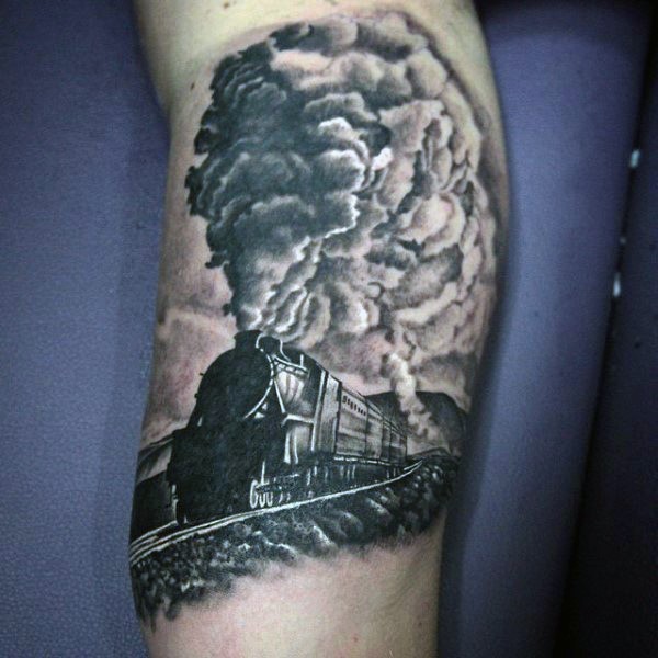 腿部写实黑白复古蒸汽火车纹身图案