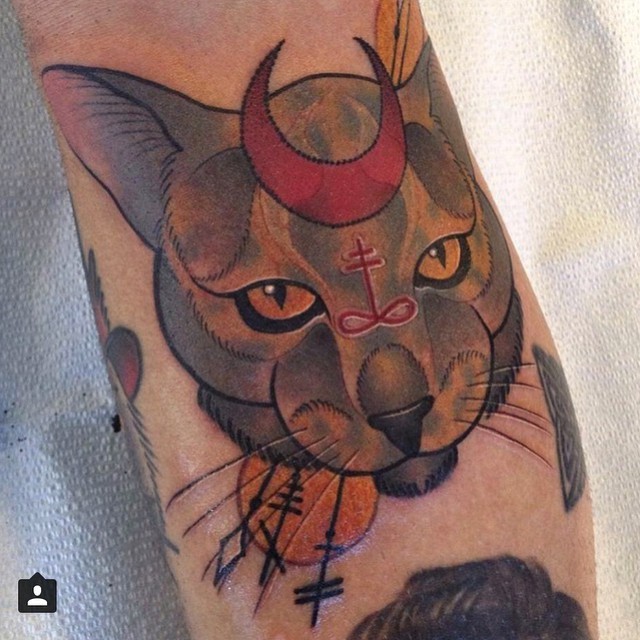 彩色猫与月亮图腾纹身图案