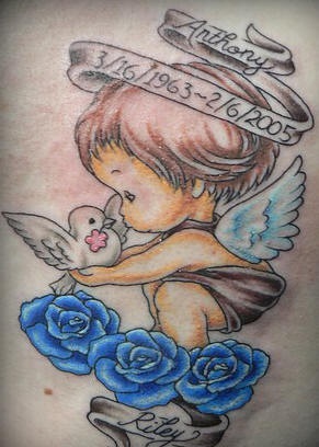 蓝色玫瑰与鸽子和天使纹身图案
