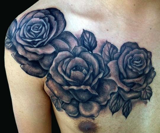 胸部三朵好看的玫瑰纹身图案