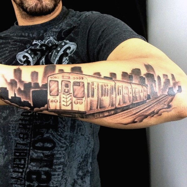 黑灰风格现代城市火车小臂纹身图案