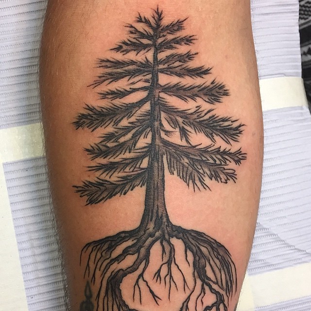 简单的黑色树个性小臂纹身图案