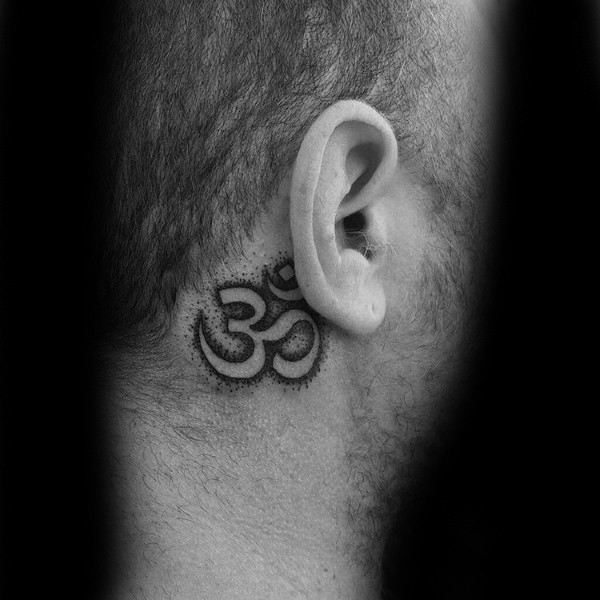 耳后个性的黑色符号纹身图案