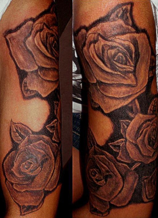 一束黑色的玫瑰纹身图案
