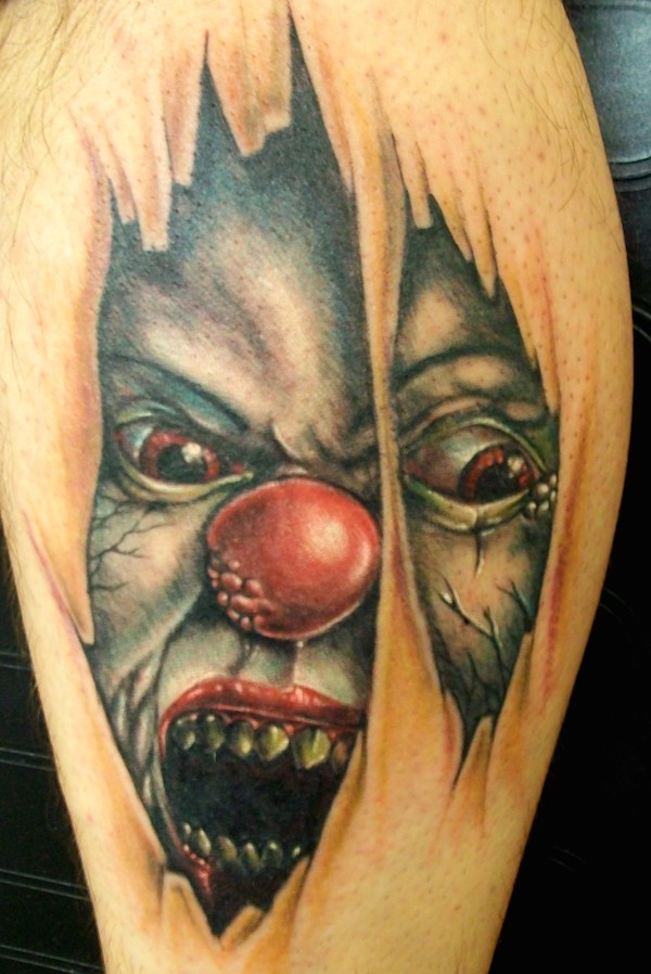 皮肤下可怕的怪物小丑纹身图案