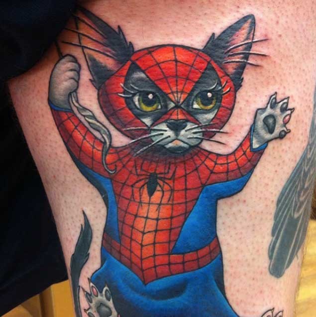大腿卡通彩色蜘蛛猫纹身图案