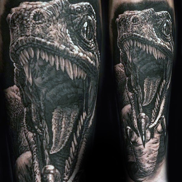 手臂写实逼真的咆哮恐龙纹身图案