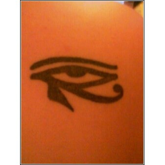 埃及的荷鲁斯之眼黑色纹身图案