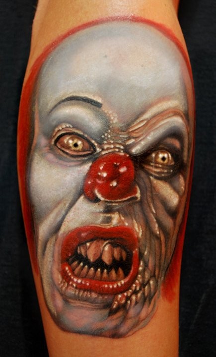 可怕的半小丑半怪物纹身图案