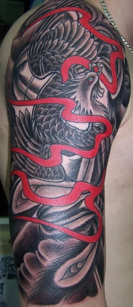 黑色凤凰与红色线条艺术纹身图案