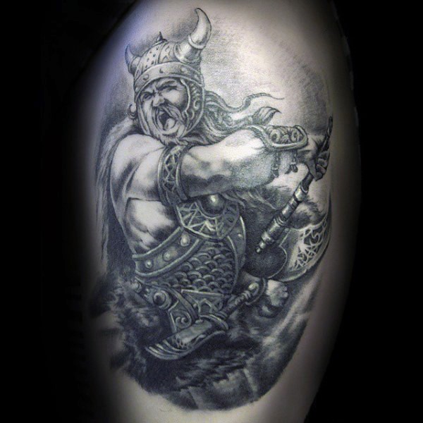 大臂黑色幻想世界战斗武士纹身图案
