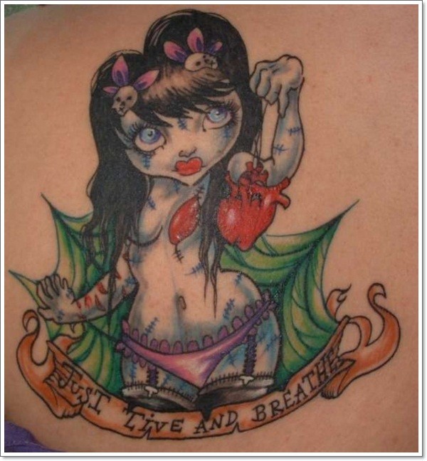 old school彩绘裸体女孩与心脏字母纹身图案