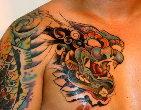 中国风唐狮肩部纹身图案