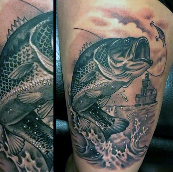 大腿非常逼真的黑灰大鱼与灯塔纹身图案