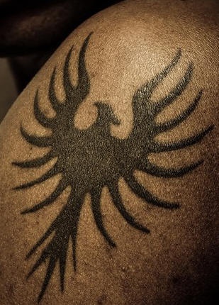 黑色部落凤凰符号纹身图案