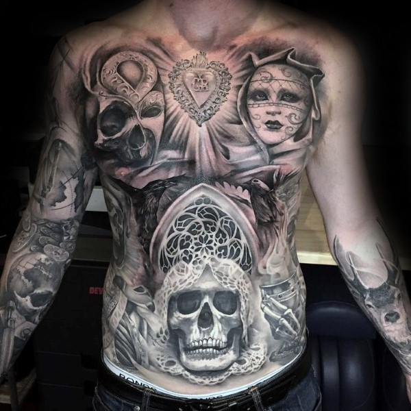 胸部和腹部各种恶魔骷髅肖像心形纹身图案