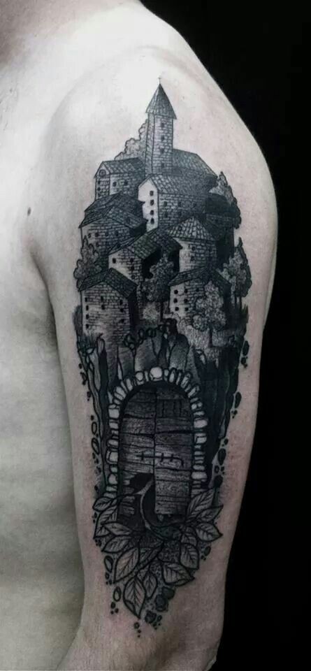 大臂old school黑色中世纪城门纹身图案
