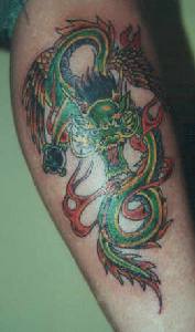 中国风格神话中的龙纹身图案