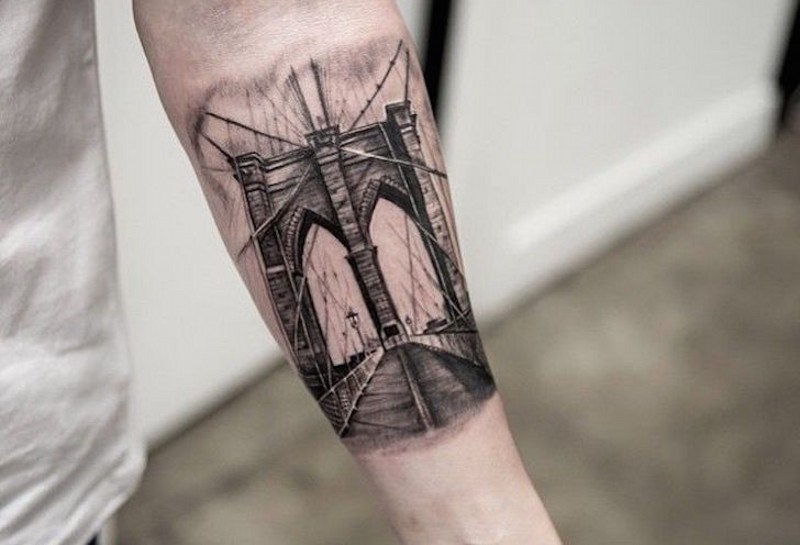 小臂黑色著名城市的桥纹身图案