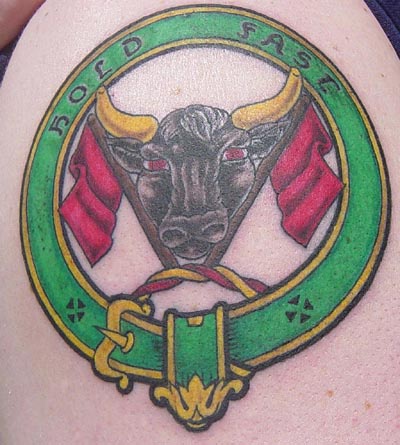 西班牙斗牛的公牛标志纹身图案