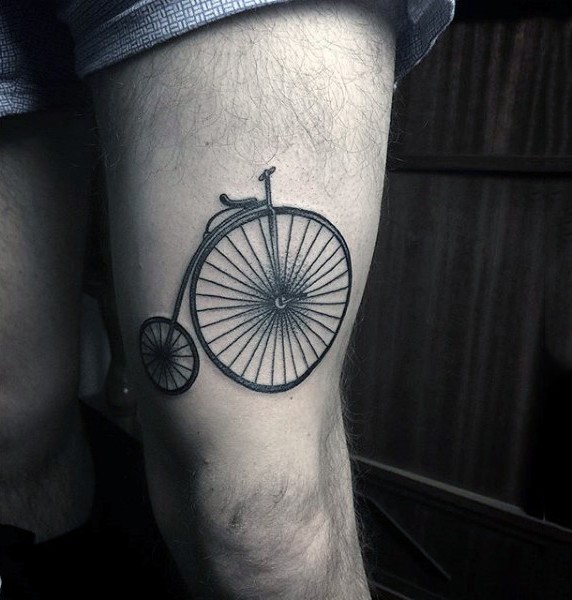大腿个性的黑色点刺自行车纹身图案