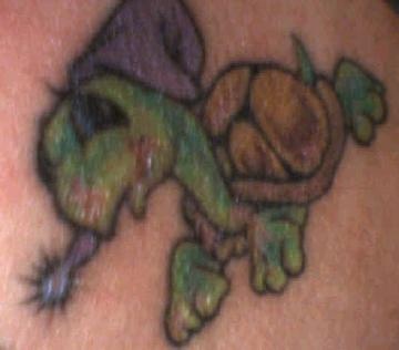 彩色卡通龟纹身图案