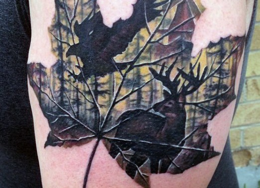 神奇的枫叶与森林鹿鹰纹身图案
