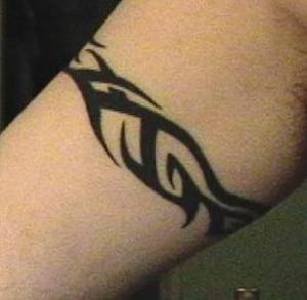 黑色经典部落手镯纹身图案