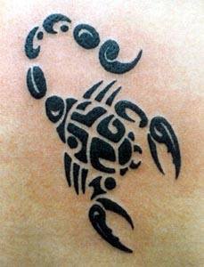 部落黑色蝎子纹身图案