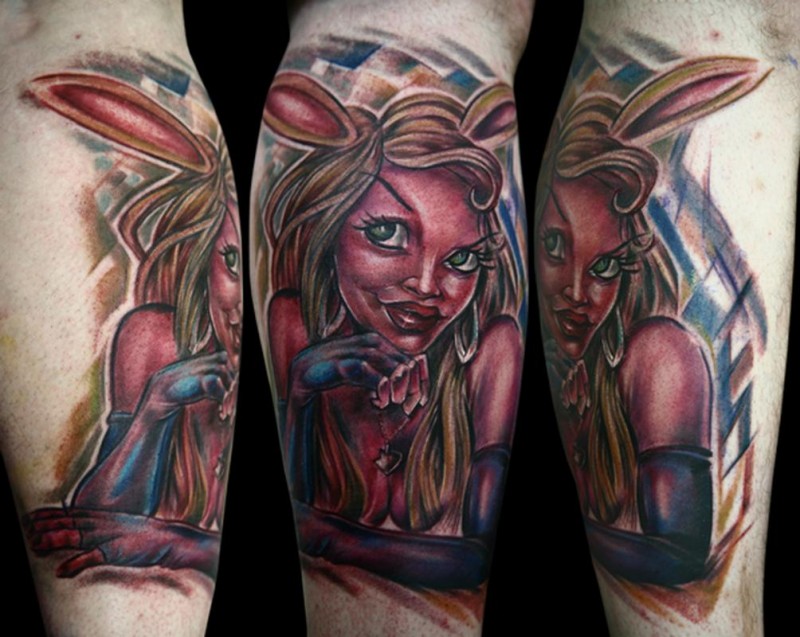 彩色卡通女子与兔耳朵纹身图案