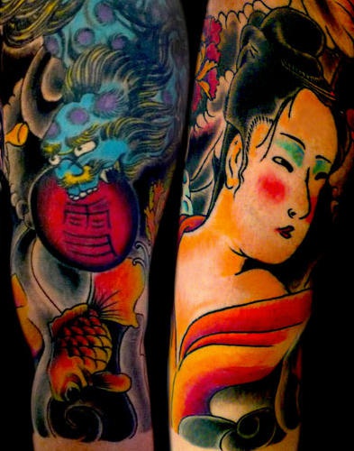 日本的艺妓和蓝色龙纹身图案
