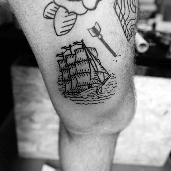 大腿简易黑色线条帆船纹身图案