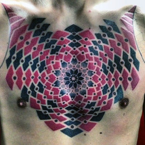胸部红色几何组成的花卉纹身图案