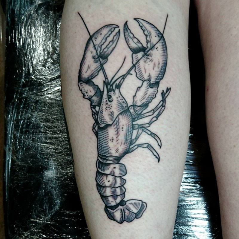 难以置信的黑色线条小龙虾纹身图案