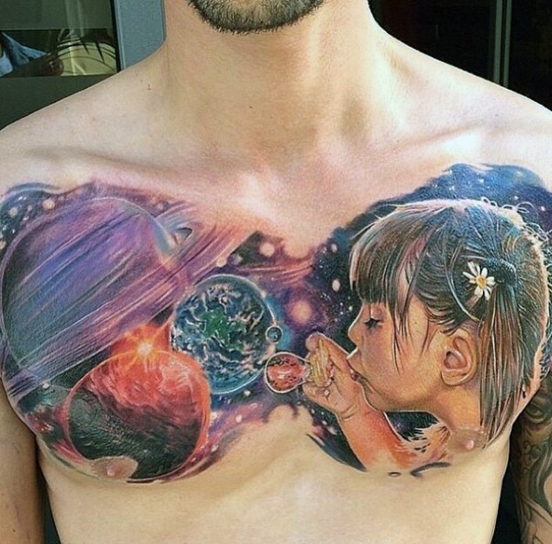 胸部五彩太阳系和小女孩肖像纹身图案